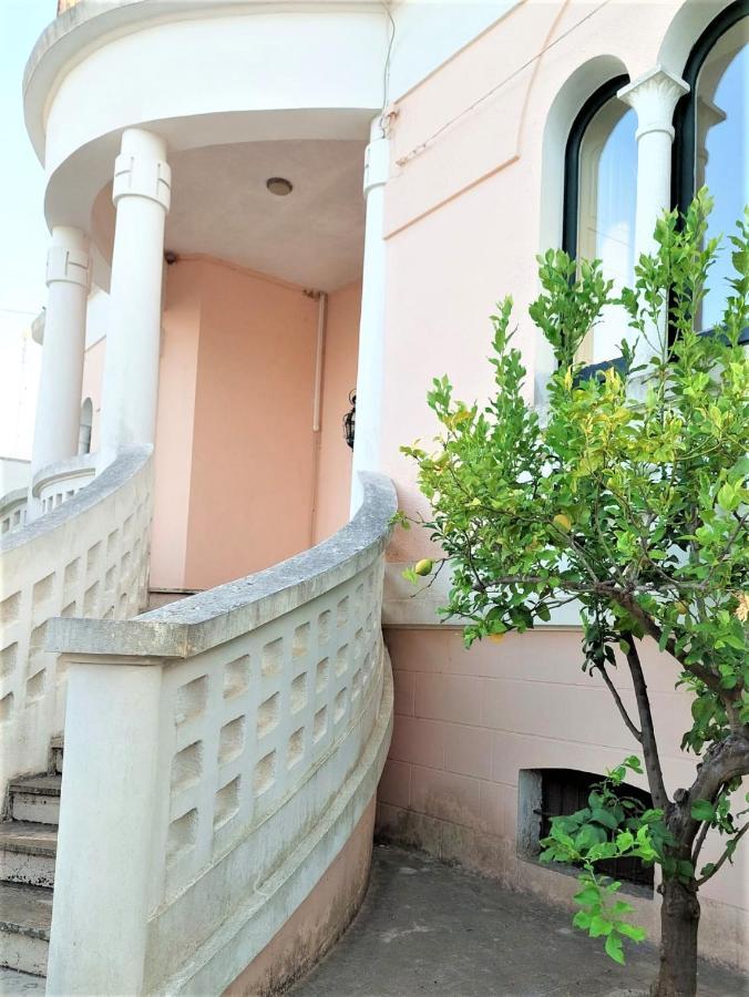 Villa Nel Salento - Ampie Camere E Giardino, Fino A 9 Persone Barbarano del Capo المظهر الخارجي الصورة