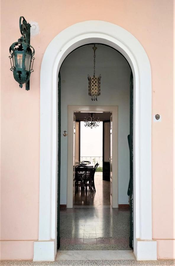 Villa Nel Salento - Ampie Camere E Giardino, Fino A 9 Persone Barbarano del Capo المظهر الخارجي الصورة