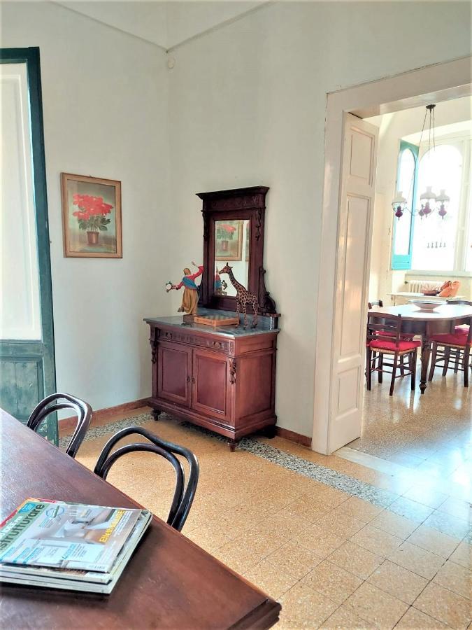 Villa Nel Salento - Ampie Camere E Giardino, Fino A 9 Persone Barbarano del Capo المظهر الخارجي الصورة