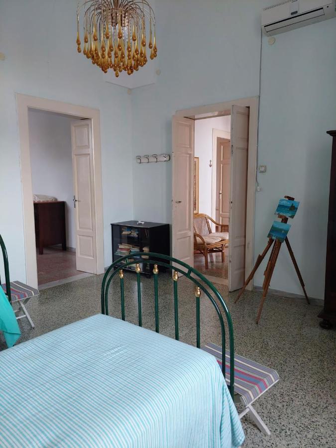 Villa Nel Salento - Ampie Camere E Giardino, Fino A 9 Persone Barbarano del Capo المظهر الخارجي الصورة